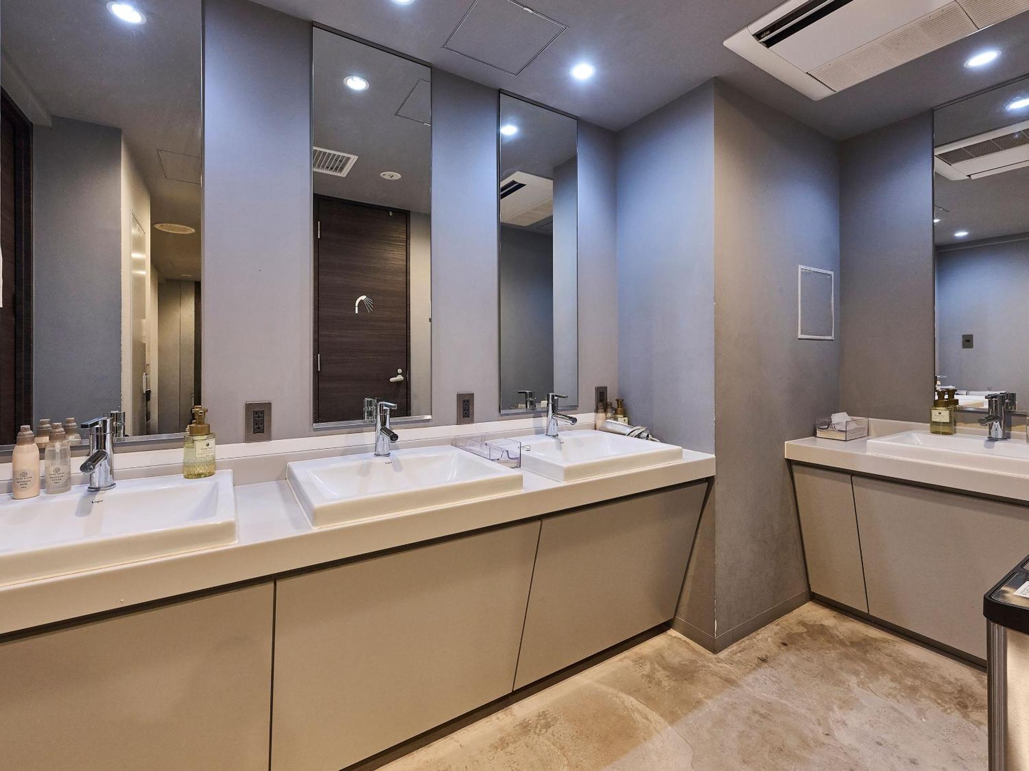 Hotel Plus Hostel Tokyo Akihabara Екстер'єр фото